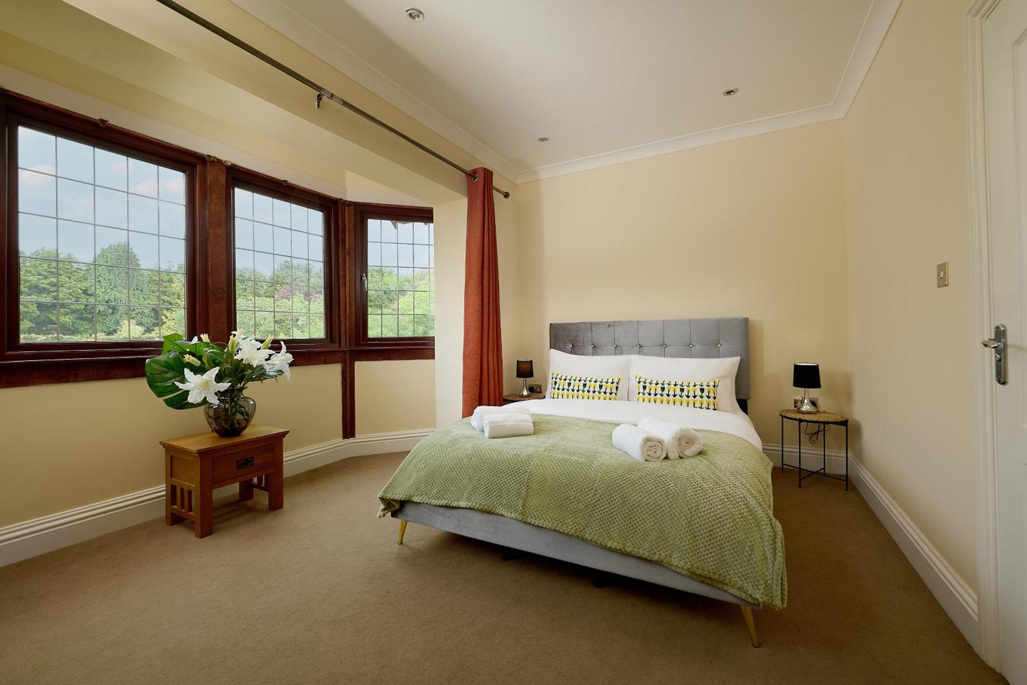 Spacious Home For Large Families And Contractors Wolverhampton Buitenkant foto