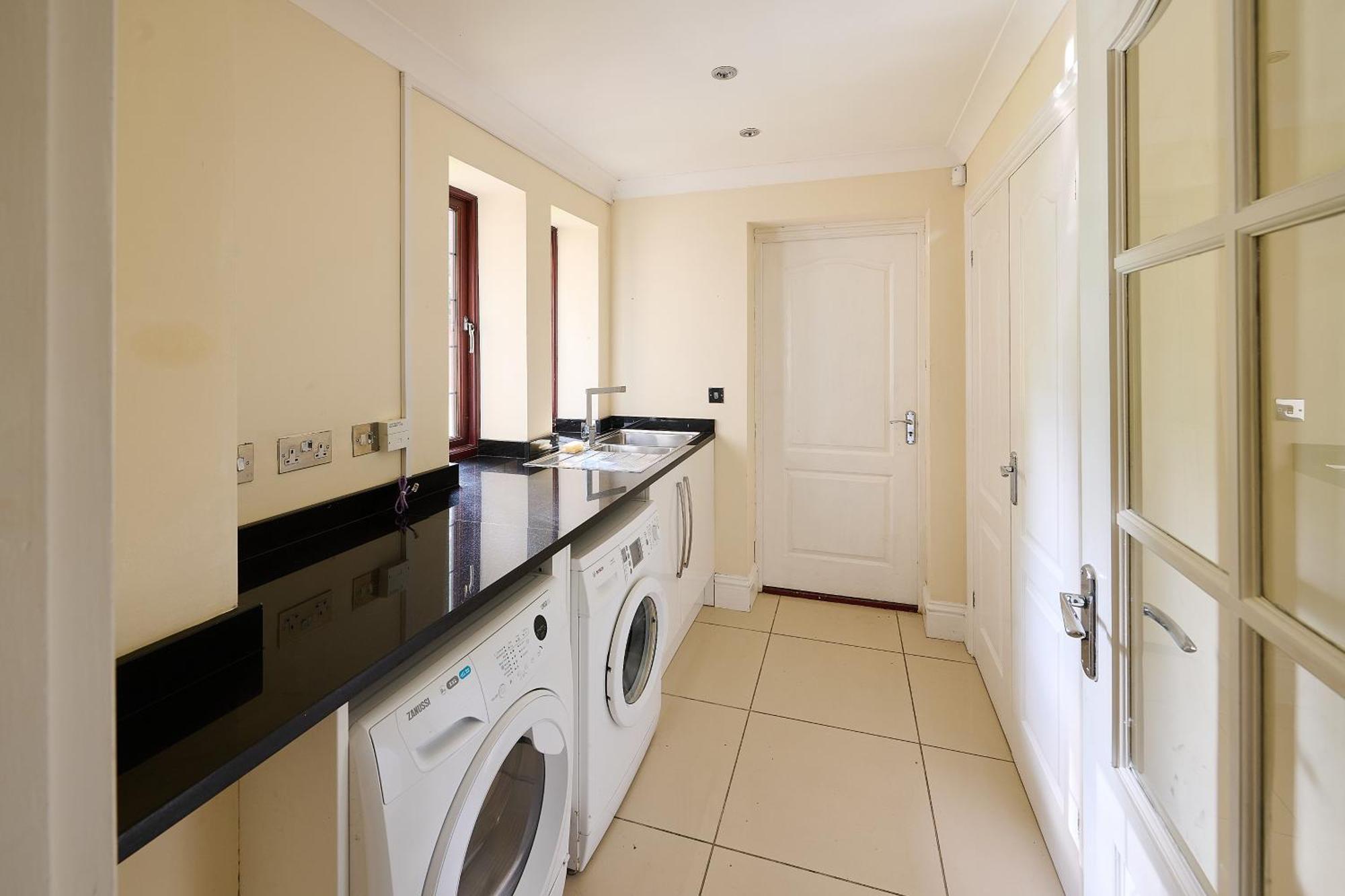 Spacious Home For Large Families And Contractors Wolverhampton Buitenkant foto