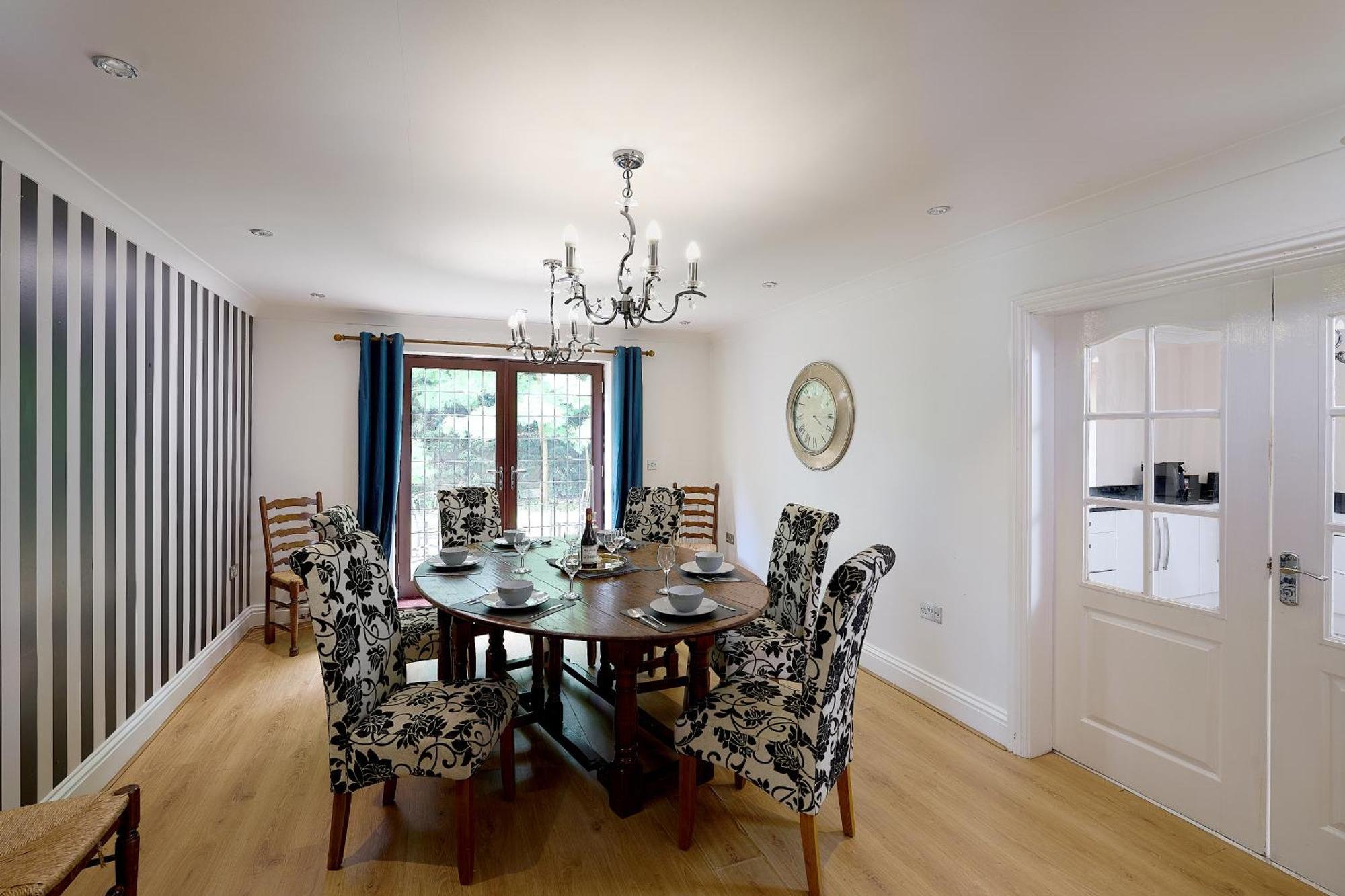 Spacious Home For Large Families And Contractors Wolverhampton Buitenkant foto