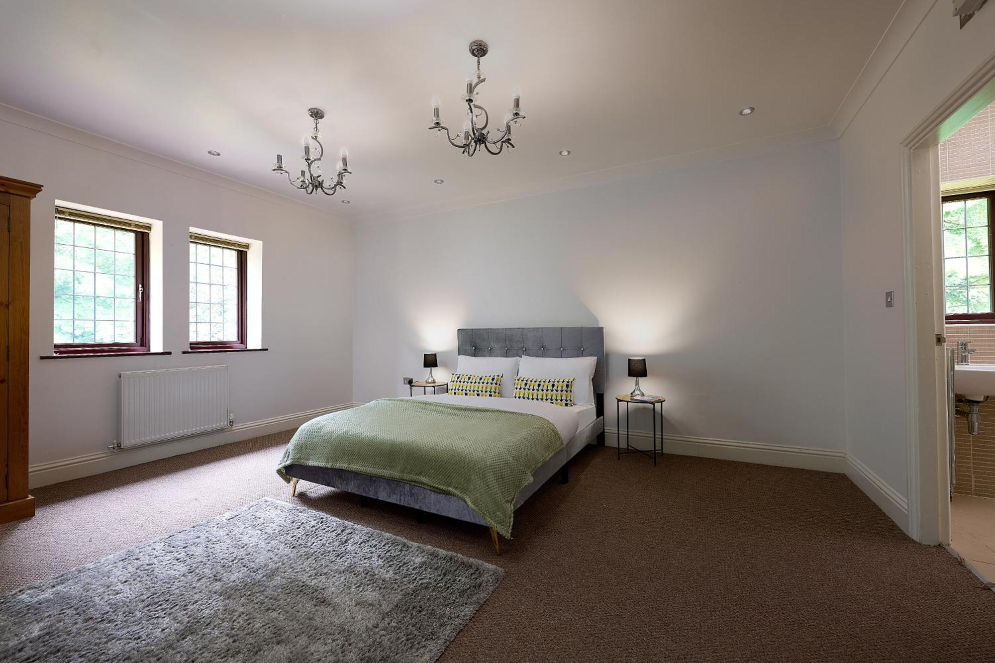 Spacious Home For Large Families And Contractors Wolverhampton Buitenkant foto
